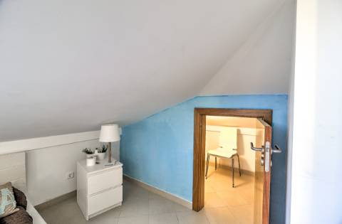 Duplex Premium com Garagem Privativa e Vista Deslumbrante sobre o Rio Guadiana