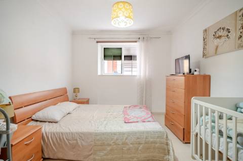 Apartamento T3 Transformado em T2 e T1 - VRSA