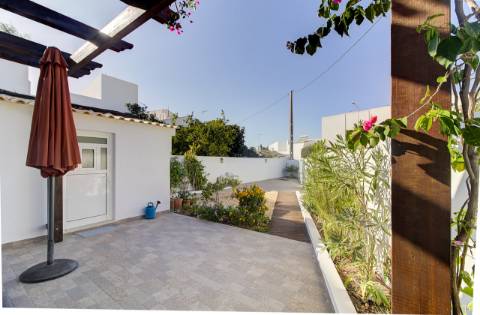 Encantadora moradia T2+1, a poucos metros da Ria Formosa, Cabanas de Tavira