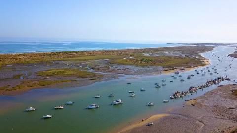 Encantadora moradia T2+1, a poucos metros da Ria Formosa, Cabanas de Tavira
