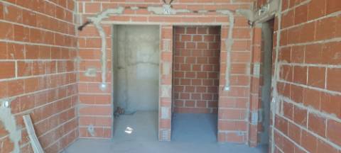Apartamento T2 r/c elevado com linhas direitas em Tavira