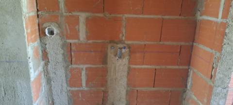 Apartamento T2 r/c elevado com linhas direitas em Tavira