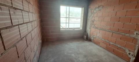 Apartamento T2, r/c elevado com linhas direitas em Tavira