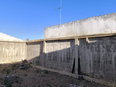 TERRENO URBANO COM 118 M² COM PROJECTO APROVADO PARA CONSTRUÇÃO DE MORADIA T2 NO CENTRO DA JUNQUEIRA - CASTRO MARIM - ALGARVE