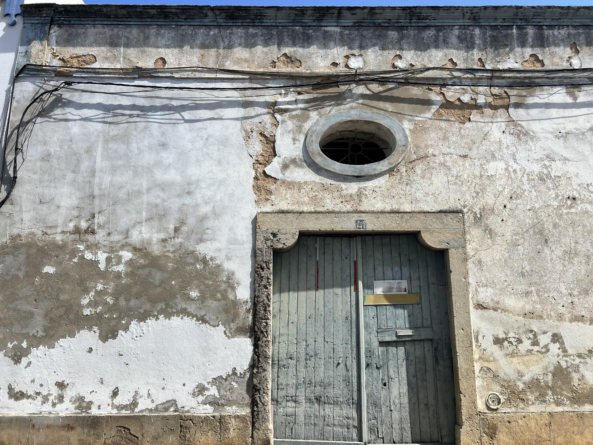 Centro de Olhão | Projeto para Até 1.600 m² de Construção | Até 5 Pisos | Oportunidade para Promotores