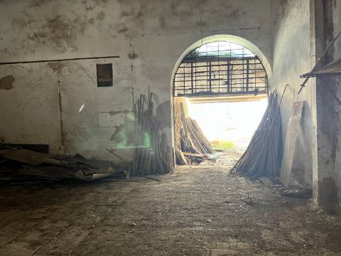 Centro de Olhão | Projeto para Até 1.600 m² de Construção | Até 5 Pisos | Oportunidade para Promotores