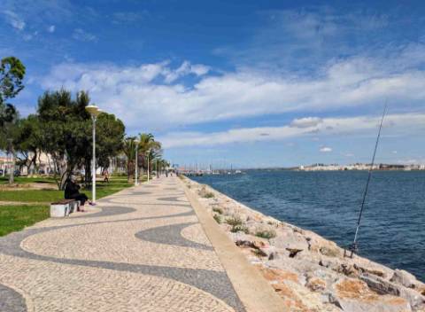 T2 na 2.ª Linha do Rio Guadiana em Vila Real de Santo António