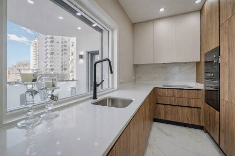 T2 com terraço 14.50m2 300 metros da costa.