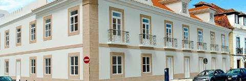Apartamento T1 à venda com terraço em frente á marina de VRSA