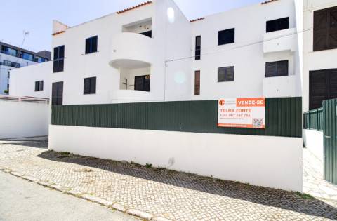Apartamento T1 com Terraço Privativo de 90 m² - Um Exclusivo em Monte Gordo