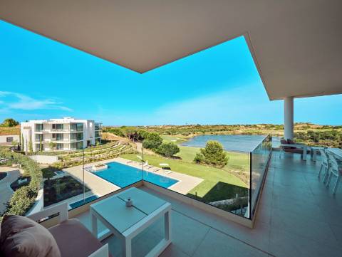 Apartamento T2 com terraço 43.02m2 sito no Golf Monte Rei