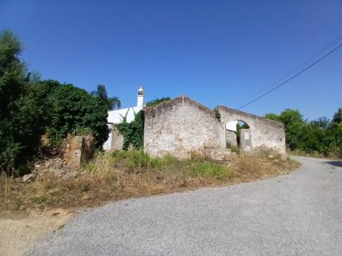 Moradia térrea para habitação em Moncarapacho - Olhão