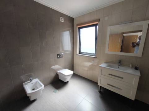 MORADIA COM PISCINA - COM 888 M² - VISTA MAR - EM SÃO BARTOLOMEU - A POUCOS MINUTOS DA PRAIA VERDE - CASTRO MARIM - ALGARVE