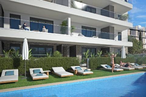Espetacular apartamento T2, top floor, com um maravilhoso terraço privado com 57.60m2 e uma fabulosa vista mar.
