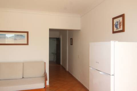 Apart hôtel de 32 quartos e piscina na Ria formosa, com possibilidade de ampliação.