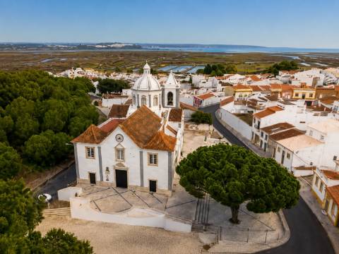 Lote de terreno no prestigiado Castro Marim Golf e Country Club, localizado em Castro Marim, Algarve.