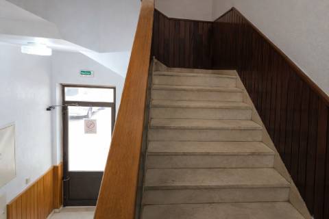 APARTAMENTO T3 COM DUAS CASAS DE BANHO - COM ARRECADAÇÃO NO SÓTÃO - DUAS VARANDAS - NO CENTRO DE VILA REAL DE SANTO ANTONIO - ALGARVE