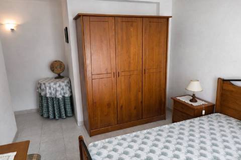 APARTAMENTO T3 COM DUAS CASAS DE BANHO - COM ARRECADAÇÃO NO SÓTÃO - DUAS VARANDAS - NO CENTRO DE VILA REAL DE SANTO ANTONIO - ALGARVE