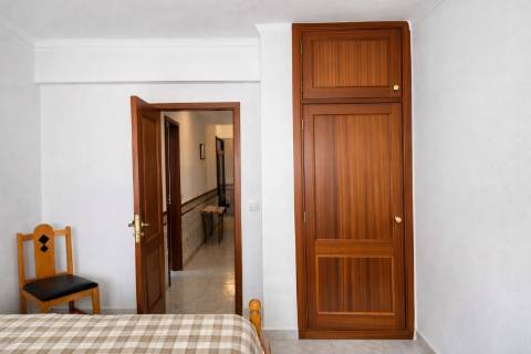 APARTAMENTO T3 COM DUAS CASAS DE BANHO - COM ARRECADAÇÃO NO SÓTÃO - DUAS VARANDAS - NO CENTRO DE VILA REAL DE SANTO ANTONIO - ALGARVE