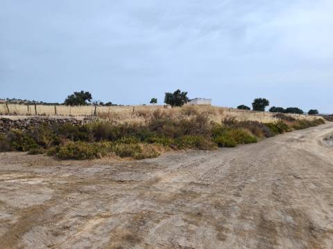 TERRENO MISTO COM 34680 M2 - AREA URBANA 680 M2 - NAS SALINAS - PLANO - CASTRO MARIM - ALGARVE