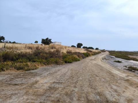 TERRENO MISTO COM 34680 M2 - AREA URBANA 680 M2 - NAS SALINAS - PLANO - CASTRO MARIM - ALGARVE