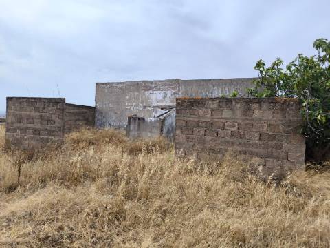 TERRENO MISTO COM 34680 M2 - AREA URBANA 680 M2 - NAS SALINAS - PLANO - CASTRO MARIM - ALGARVE