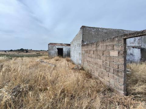 TERRENO MISTO COM 34680 M2 - AREA URBANA 680 M2 - NAS SALINAS - PLANO - CASTRO MARIM - ALGARVE