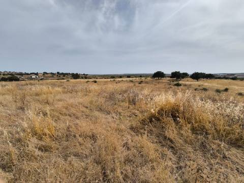 TERRENO MISTO COM 34680 M2 - AREA URBANA 680 M2 - NAS SALINAS - PLANO - CASTRO MARIM - ALGARVE