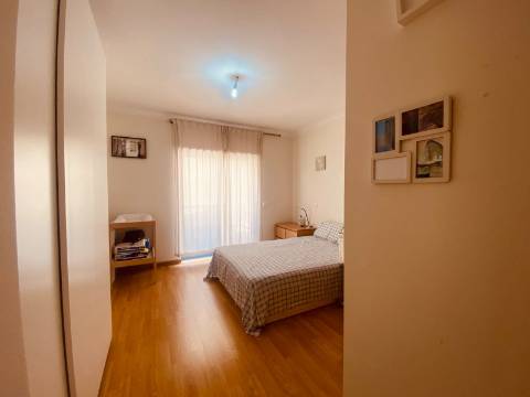 Apartamento T2 com Lugar de Garagem - Olhão