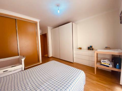 Apartamento T2 com Lugar de Garagem - Olhão