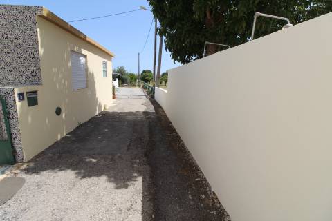 Moradia T4 com Duas Entradas Independentes a 1,5 km da Praia da Alagoa - Altura