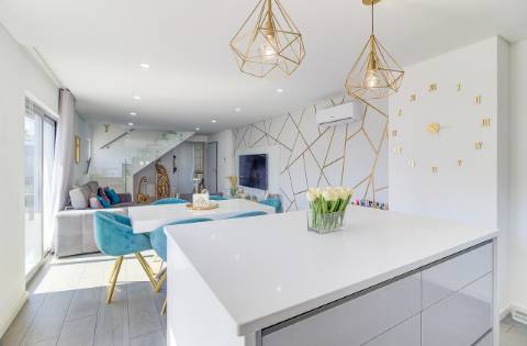 T0+3 Duplex Exclusivo com Mais de 76 m² de Terraços | Centro de Vila Real de Santo António