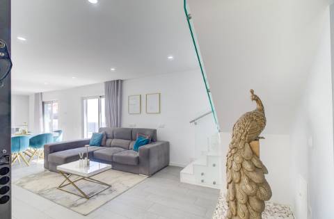 T0+3 Duplex Exclusivo com Mais de 76 m² de Terraços | Centro de Vila Real de Santo António