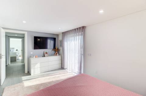 T0+3 Duplex Exclusivo com Mais de 76 m² de Terraços | Centro de Vila Real de Santo António