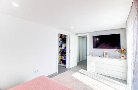 T0+3 Duplex Exclusivo com Mais de 76 m² de Terraços | Centro de Vila Real de Santo António