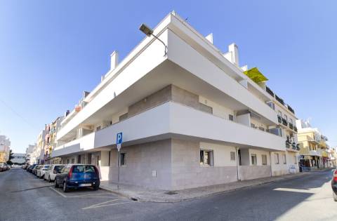 T0+3 Duplex Exclusivo com Mais de 76 m² de Terraços | Centro de Vila Real de Santo António