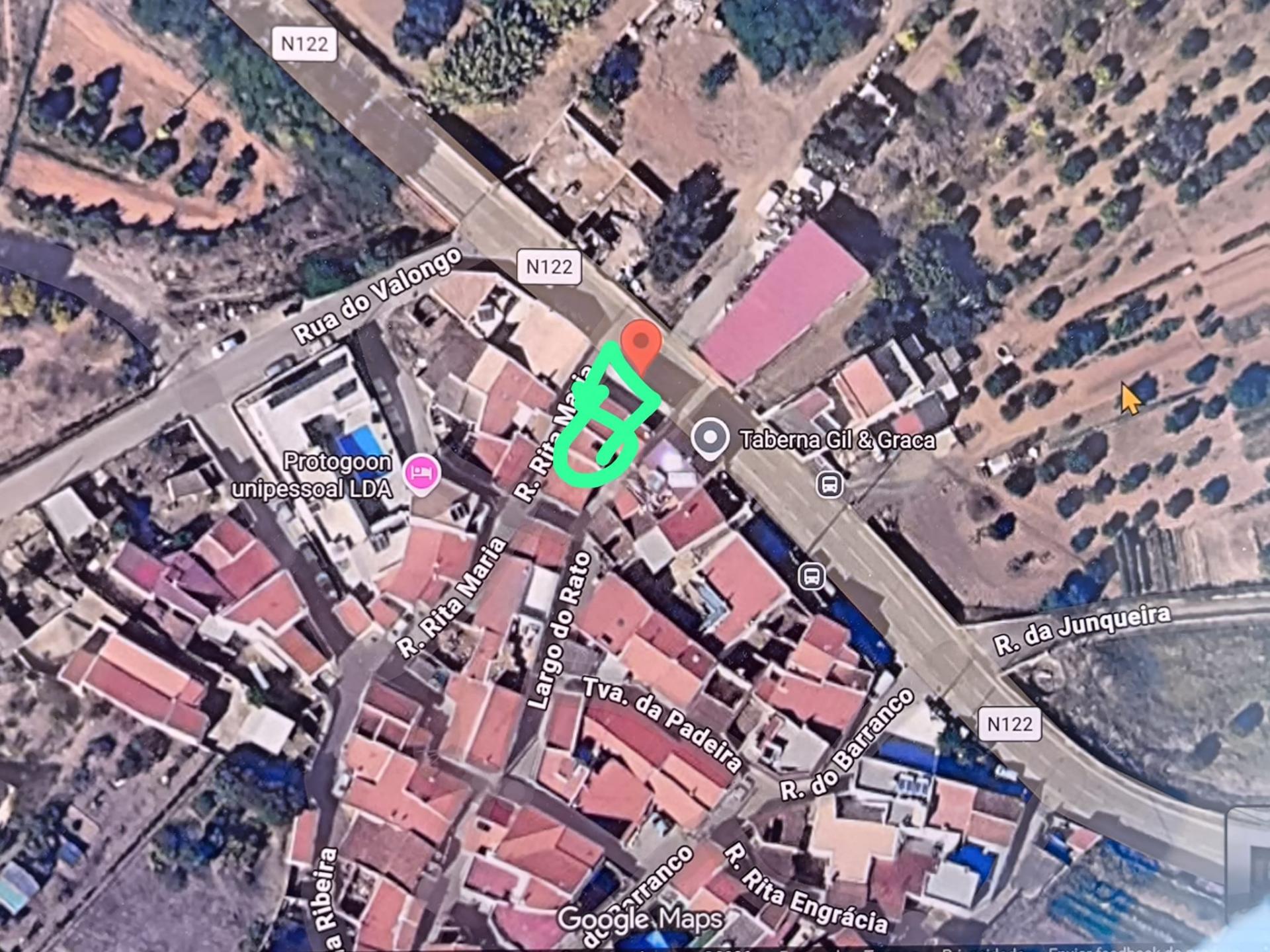 COMÉRCIO - POSSIBILIDADE DE TURISMO - COM VARANDA - DOIS PISOS - NO CENTRO DA JUNQUEIRA - CASTRO MARIM - ALGARVE