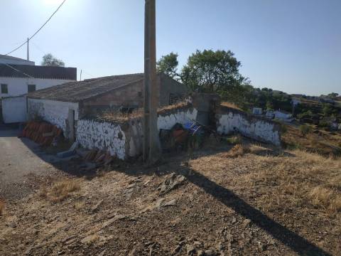 RUÍNA COM TERRENO E VISTA MAR NO MAGOITO EM ODELEITE - CASTRO MARIM