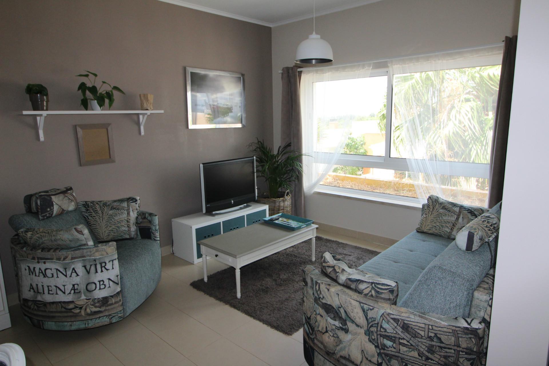 T2 top floor disponível para arrendamento anual em Conceição de Tavira