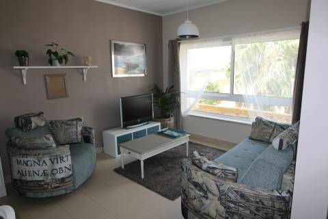 T2 top floor disponível para arrendamento anual em Conceição de Tavira
