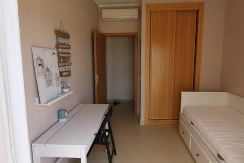 T2 top floor disponível para arrendamento anual em Conceição de Tavira