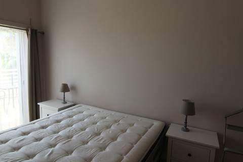 T2 top floor disponível para arrendamento anual em Conceição de Tavira