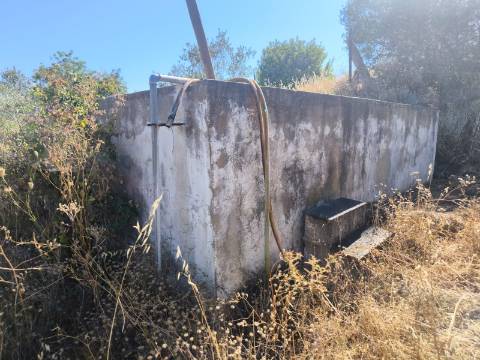 TERRENO COM 15360 M2 - COM ÁGUA E LUZ JA INSTALOS E A FUNCIONAR - FURO - TANQUE DE REGA - VEDAÇÃO - VINHA - VALE PEREIRO - MONTINHO - CASTRO MARIM - ALGARVE