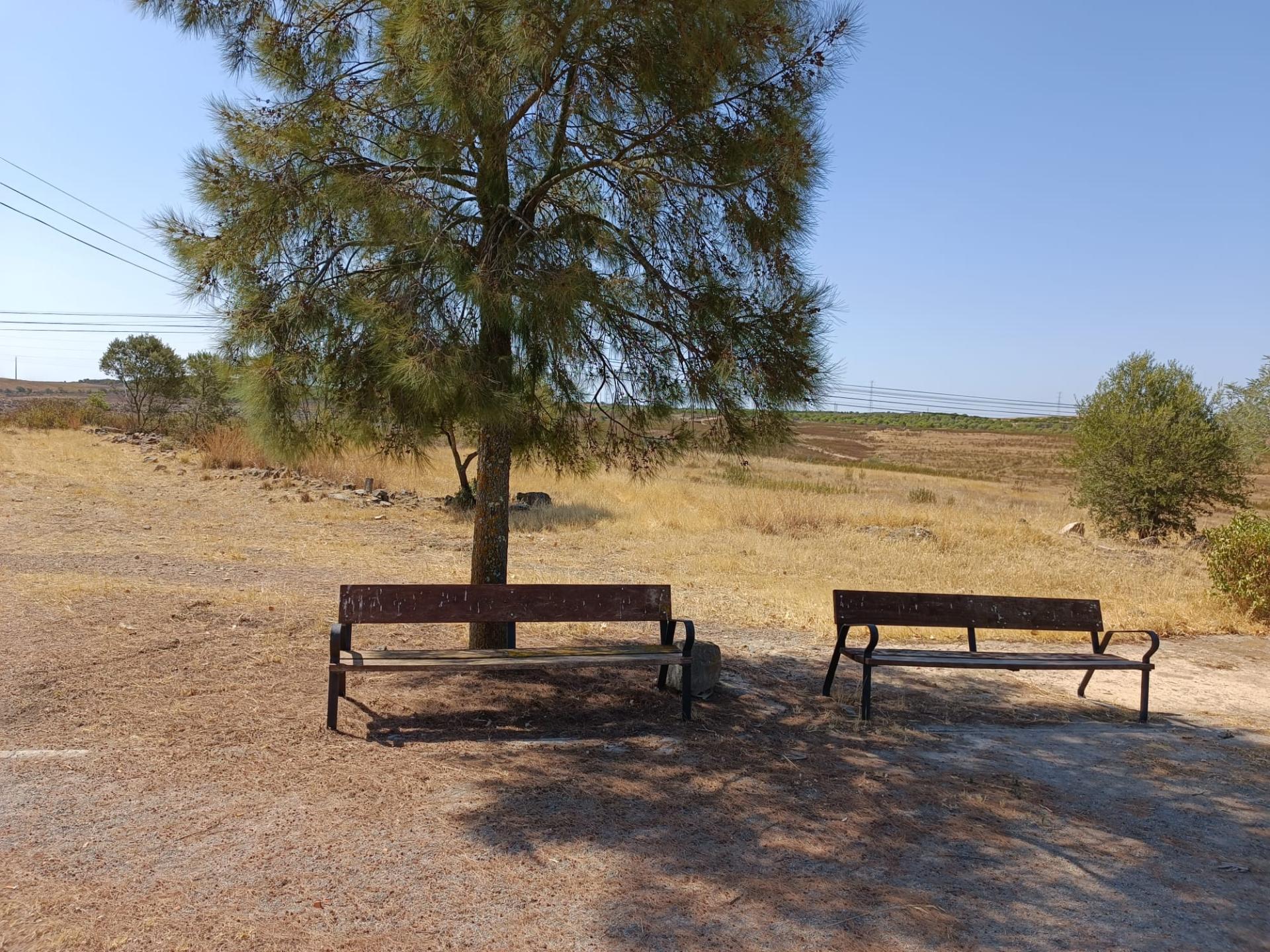 TERRENO COM 79.120 M2 - PARA CONSTRUÇÃO DE HABITAÇÃO E OU TURISMO - EMPREENDIMENTO - PEREIRO - ALCOUTIM - ALGARVE