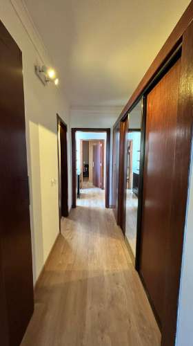 T1+1 Renovado com Vista Mar em Vilamoura - Elegância, Conforto e Localização de Excelência
