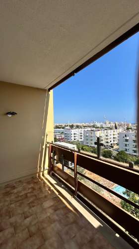 T1+1 Renovado com Vista Mar em Vilamoura - Elegância, Conforto e Localização de Excelência
