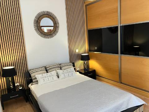 T1+1 Renovado com Vista Mar em Vilamoura - Elegância, Conforto e Localização de Excelência
