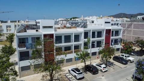 Apartamento T3 com Roof Top Privativo e Vista Mar - LiveAlgarve | Moncarapacho