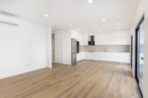 Apartamento T2 com Roof Top Privativo vista mar - LiveAlgarve | Moncarapacho