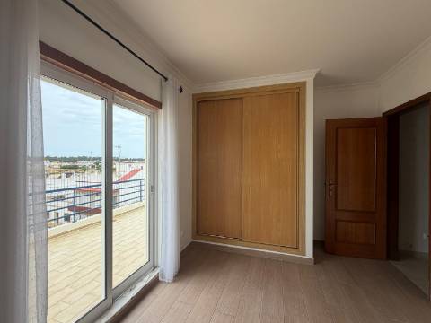 Apartamento T2 Arrendamento Anual - Hortas - Vila Real de Santo António